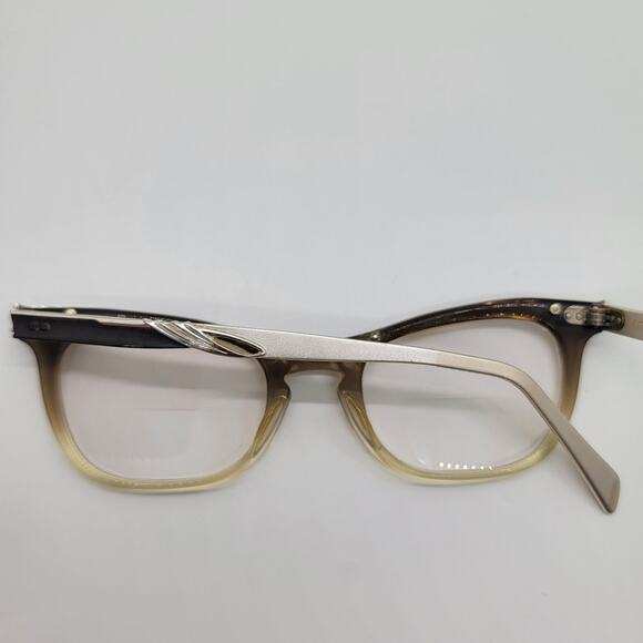 Vintage American Optical Aluminum Eyeglasses 46-20 Winged Feather Design & Case main image 11